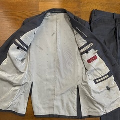 エルメネジルドゼニア 3ピーススーツ 日本製 スリムフィット グレー 2パンツの画像