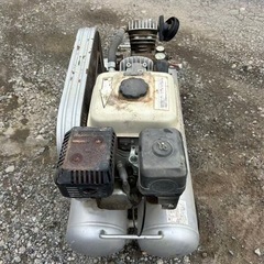 エンジン式コンプレッサーの画像