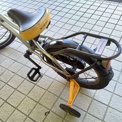 リユースのサカイ栃木店★ジモティ割あり★ X-TRAIL 子供用自転車 補助輪付き 16インチ ブラック×オレンジ×シルバー クリーニング済み TC11626の画像