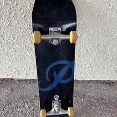 スケボー　ヘルメット付きの画像