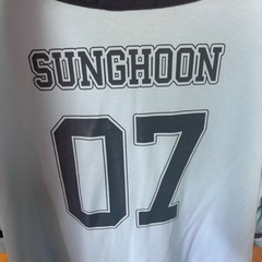 Enhypen  ユニフォームの画像