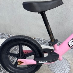 ストライダー　ピンクの画像