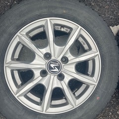 グッドイヤースタッドレスタイヤの画像