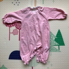 ベビー服 ピンク ロンパースの画像