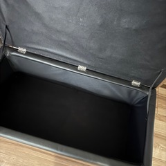 収納スツールの画像