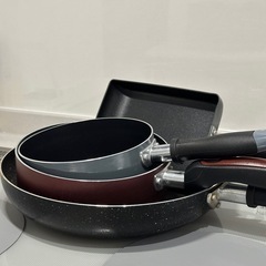 フライパンや片手鍋など4種の画像