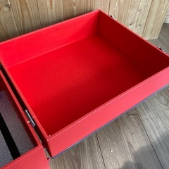 金具付き　箱　赤色の画像