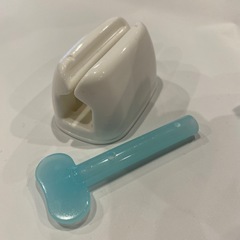 チューブしぼり器(歯磨き粉など)の画像