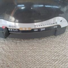 電気グリル鍋の画像