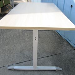 会議テーブル　T字脚　1400ｘ800ｘ700　木目チークの画像