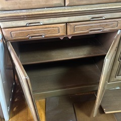 【急ぎ!本日か明日】食器棚の画像