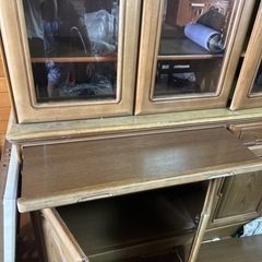 【急ぎ!本日か明日】食器棚の画像