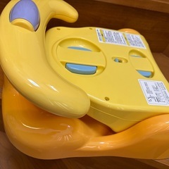①【美品】アップリカ　バスチェアの画像