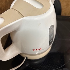 2口IHクッキング、ティファール、植木鉢の画像