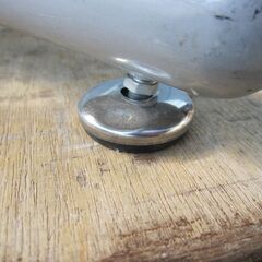 丸テーブル　φ750　H700　木目チークの画像