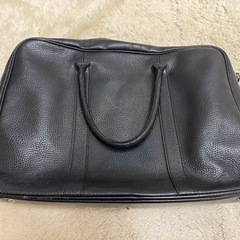 BARNEYS NEW YORK 黒　レザー　シボ革　A4可の画像