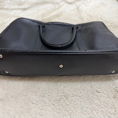 BARNEYS NEW YORK 黒　レザー　シボ革　A4可の画像