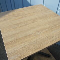 角テーブル　750ｘ750ｘ720　木目チークの画像