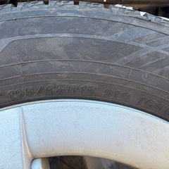 30プリウス　　中古スタッドレスタイヤ4本の画像