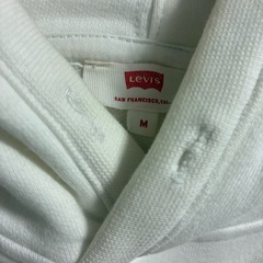 リーバイス　パーカーの画像