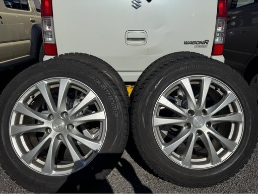 スタッドレスタイヤ