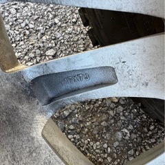 スタッドレスタイヤの画像