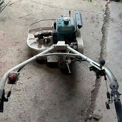 クボタ自走式草刈り機GC702RDの画像