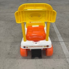 乗り物　ミッフィの画像