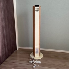 タワー型扇風機　リモコン付きの画像