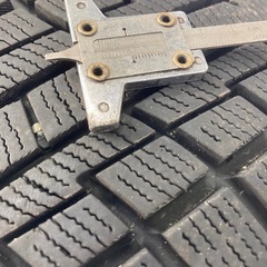スタッドレスタイヤ4本の画像