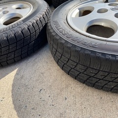 ブリヂストンスタッドレスタイヤ　アイスパートナーの画像