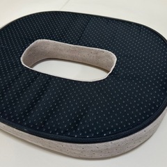美品！整骨院推薦 硬め 円座クッションの画像