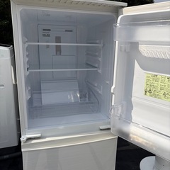 シャープノンフロン冷凍冷蔵庫SJ-D14F-Wの画像