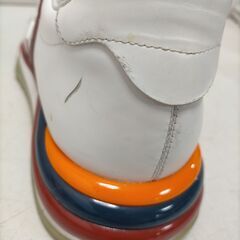 【糸島市内 送料無料】Salvatore Ferragamo フェラガモ レザースニーカー　白×赤　 フェラガモ ガンチーニ ロゴ スニーカー 白　赤 レザー メンズ シューズ 人気モデル　251117-5Yの画像