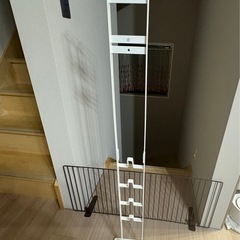  tower 《 山崎実業 コードレスクリーナースタンド タワー 》の画像