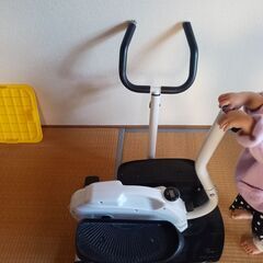 ステッパー 足踏み器具 　ハンドル付きの画像