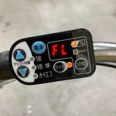 181丁寧に整備済　新基準良品　ヤマハ　電動アシスト自転車26インチ　人気色中古車　前タイヤ新品の画像