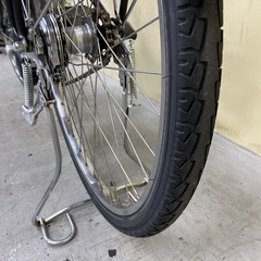 181丁寧に整備済　新基準良品　ヤマハ　電動アシスト自転車26インチ　人気色中古車　前タイヤ新品の画像