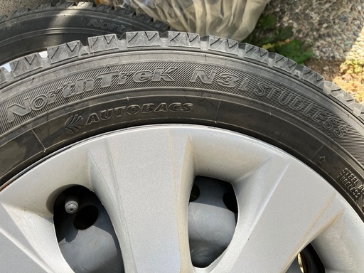 【終了】スチールホイール ホンダ純正ホイールキャップ スタッドレスタイヤ付き 4本セット 