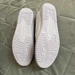 22.5cm 白上靴　未使用の画像