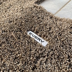 DA17V エブリイ 純正フロアマット　フロントのみの画像