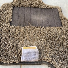 DA17V エブリイ 純正フロアマット　フロントのみの画像