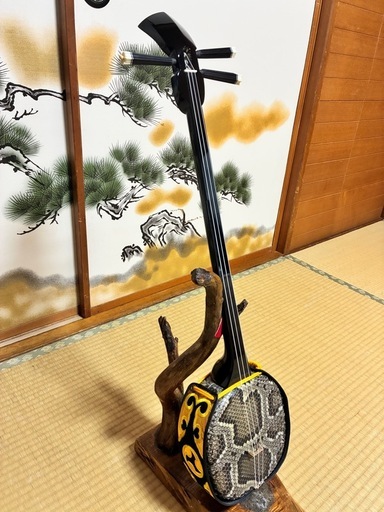 11月29日終了！沖縄三線！新品！貴重！知念大工型！本蛇皮！本張り！【一枚張り】㉑