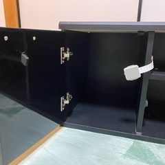 チャイルドロック付き  テレビ台　118cm x 40cm x H43cmの画像