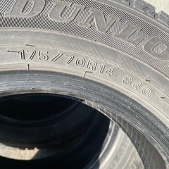 21年製　ダンロップ　スタッドレスタイヤのみの画像