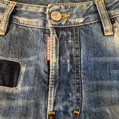 DSQUARED2 デニム　サイズ46の画像