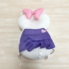 Disney 赤ちゃん 転倒防止クッション よちよちリュック デイジーの画像
