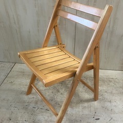 J608⭐️木製　折り畳み椅子の画像