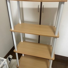 4段ラックの画像