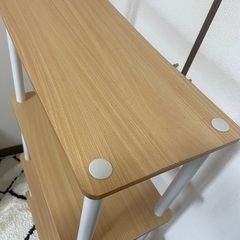 4段ラックの画像